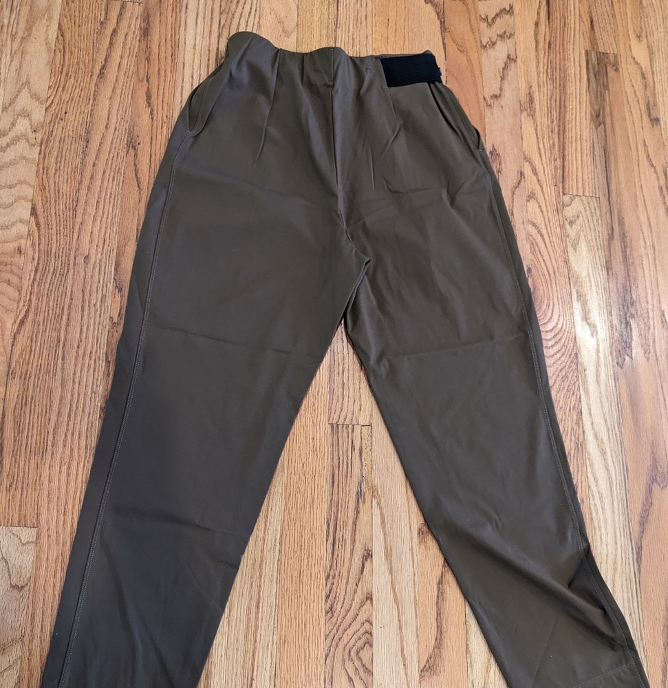ADAY Women's Turn It Up Pants Medium